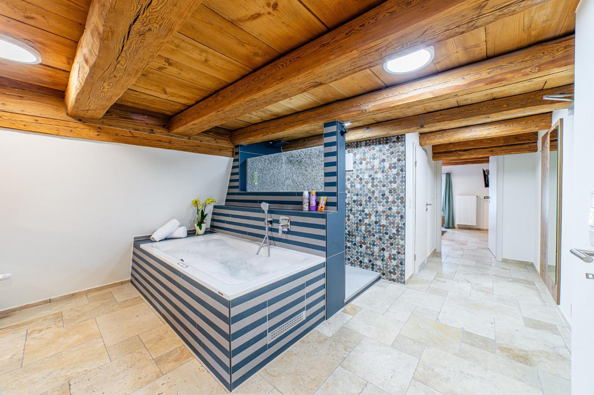 Superior Apartment Sauna,1747496237:JPEG